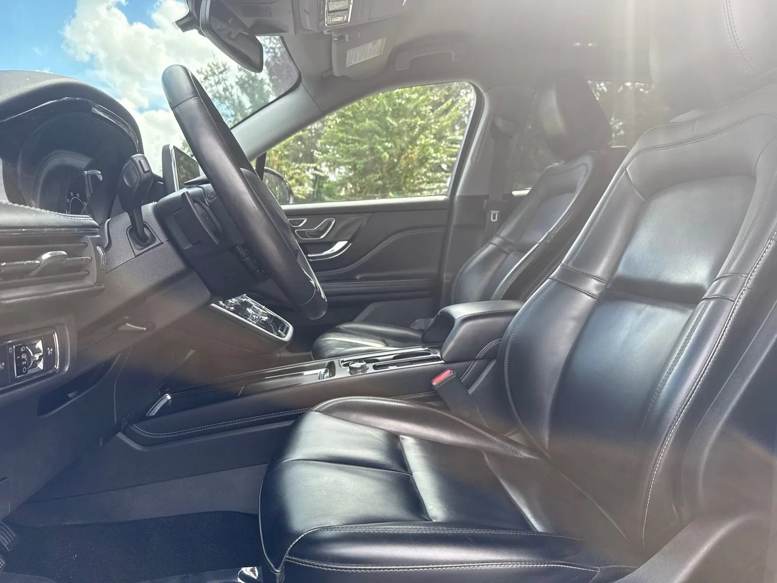 Used 2022 Lincoln Corsair FWD image 11