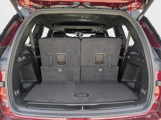 New 2025 Jeep Grand Cherokee L Altitude image 18