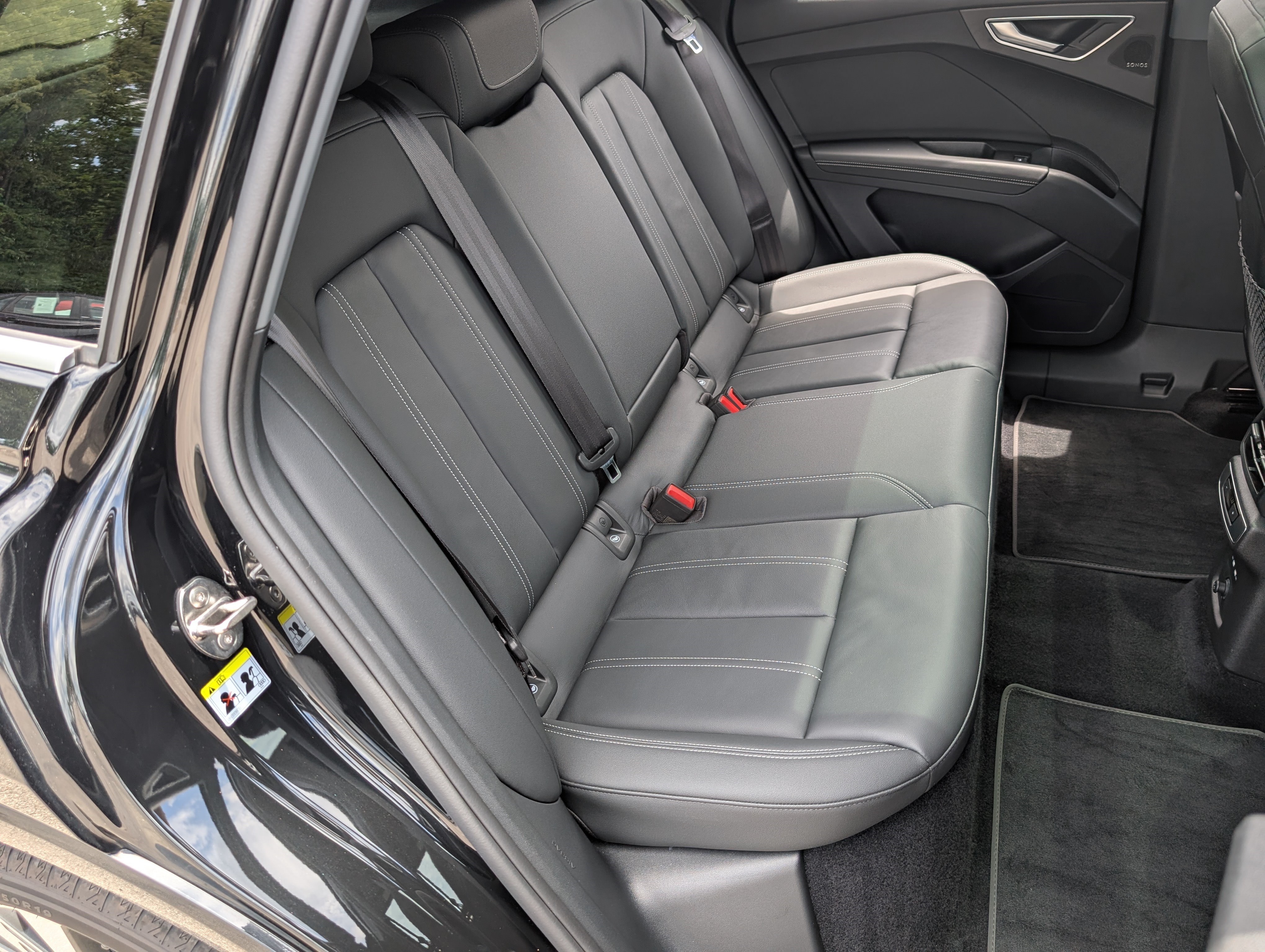 Used 2023 Audi Q4 e-tron Premium Plus w/ Premium Plus RWD image 20