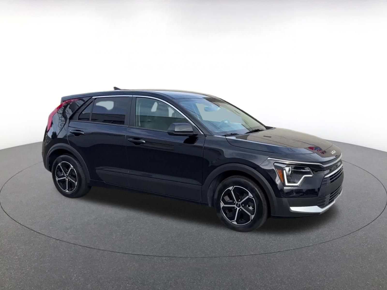 Used 2026 Kia Niro LX FWD video 2