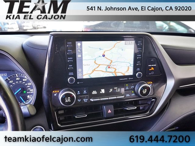 Used 2021 Toyota Highlander XLE AWD/4WD image 31