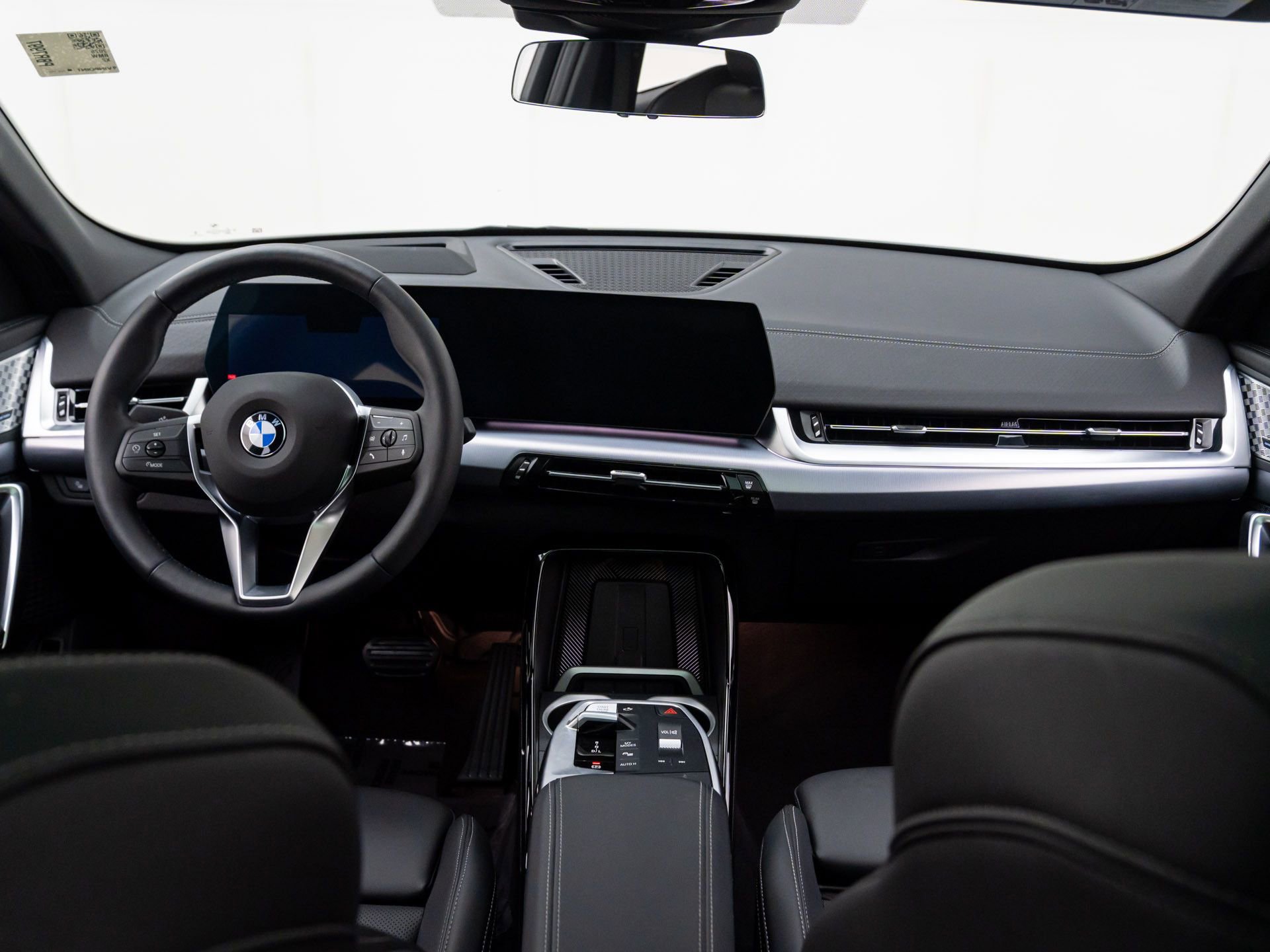 Certified 2025 BMW X2 xDrive28i w/ Premium Package image 10