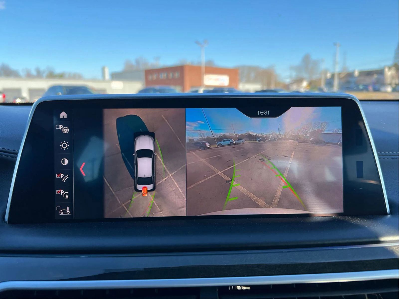 Used 2019 BMW 740i xDrive w/ Executive Package image 35