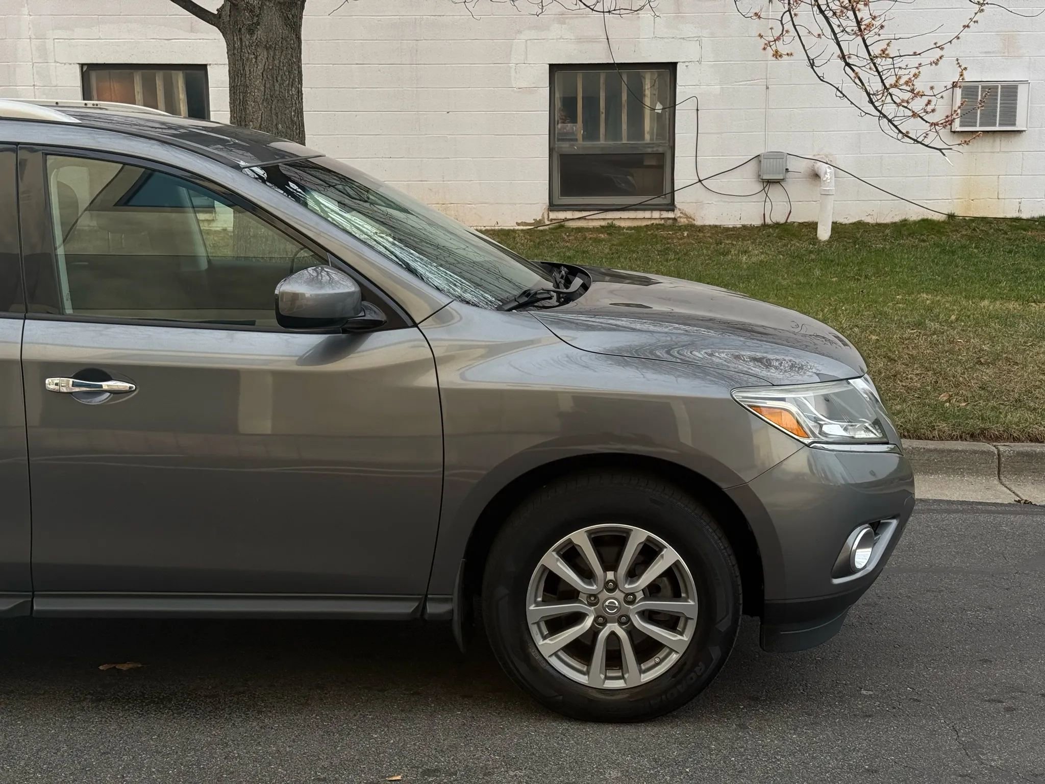 Used 2016 Nissan Pathfinder SV image 7