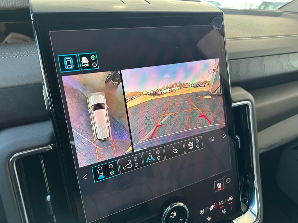 New 2026 GMC Yukon XL Denali w/ Denali Reserve Package image 27