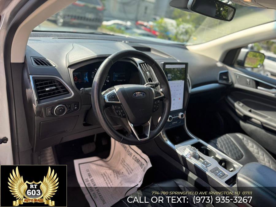Used 2023 Ford Edge Titanium image 24