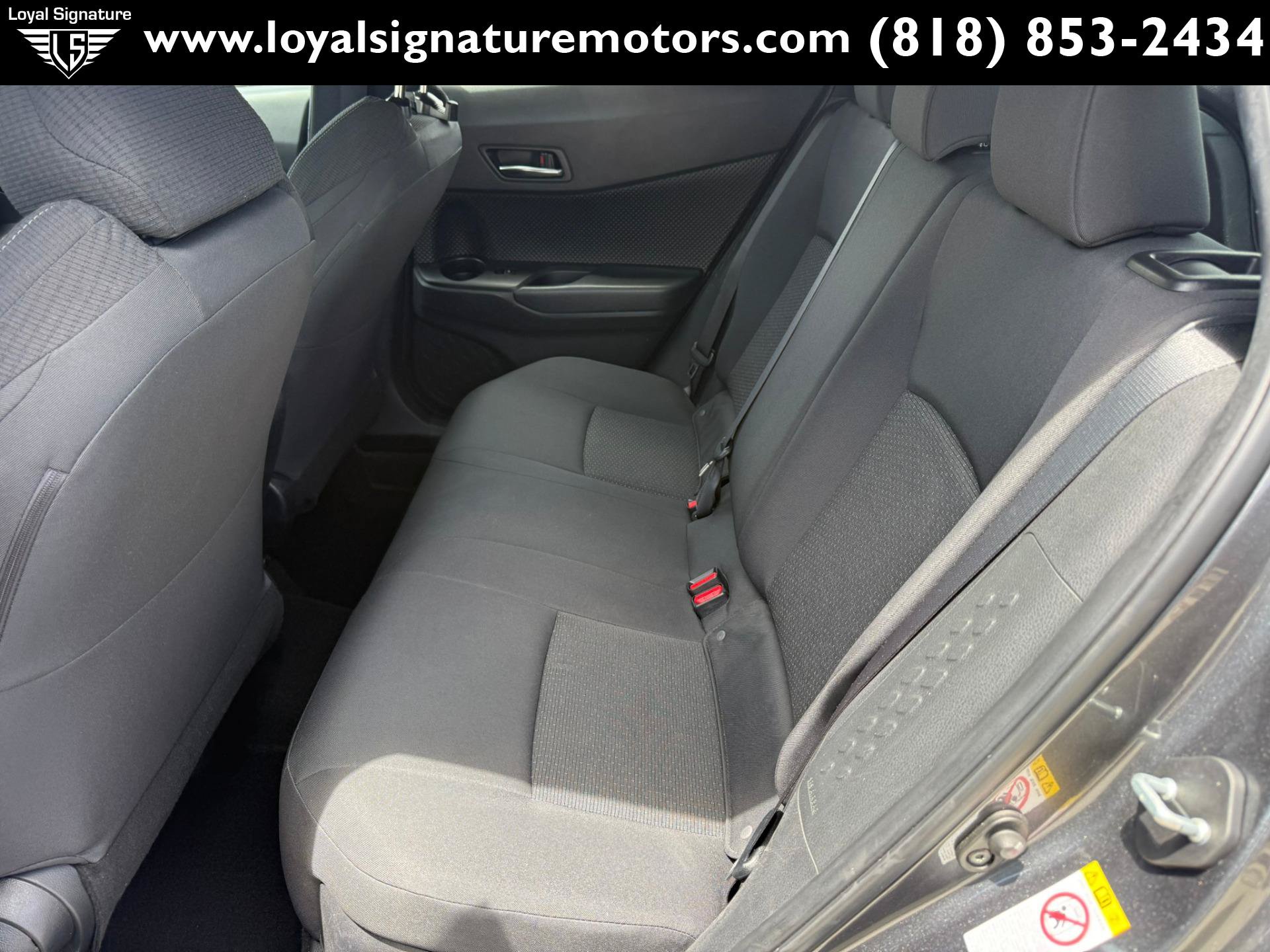 Used 2018 Toyota C-HR XLE FWD image 12