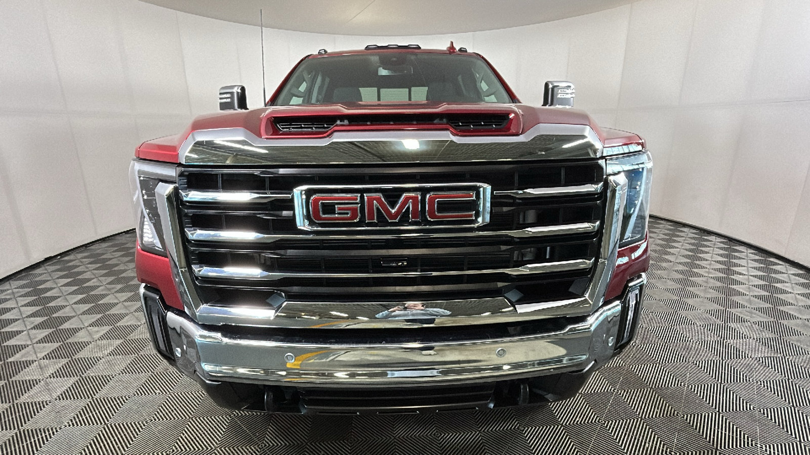 Used 2024 GMC Sierra 2500 SLT w/ SLT Premium Package AWD/4WD image 9