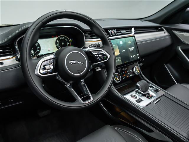 New 2025 Jaguar F-PACE R-Dynamic S AWD/4WD image 17