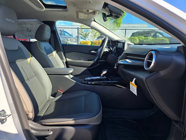 New 2026 Chevrolet Trax ACTIV w/ Sunroof Package FWD image 11
