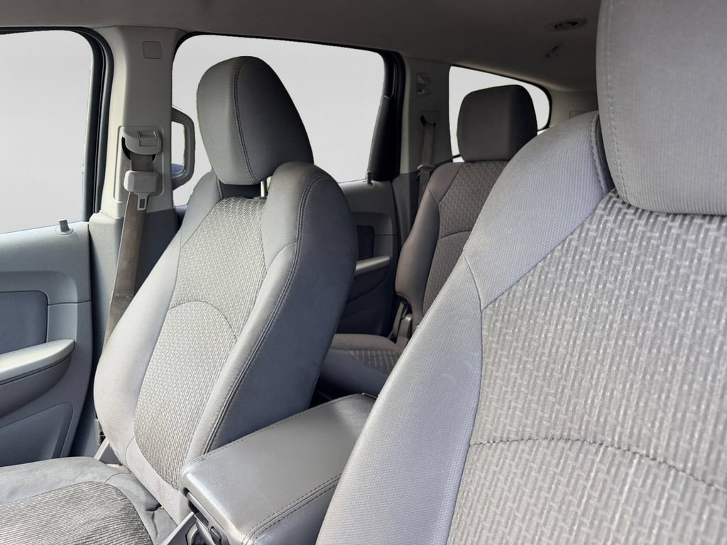 Used 2012 Chevrolet Traverse LS FWD image 23
