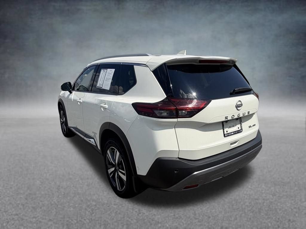 Used 2023 Nissan Rogue SL AWD/4WD image 3