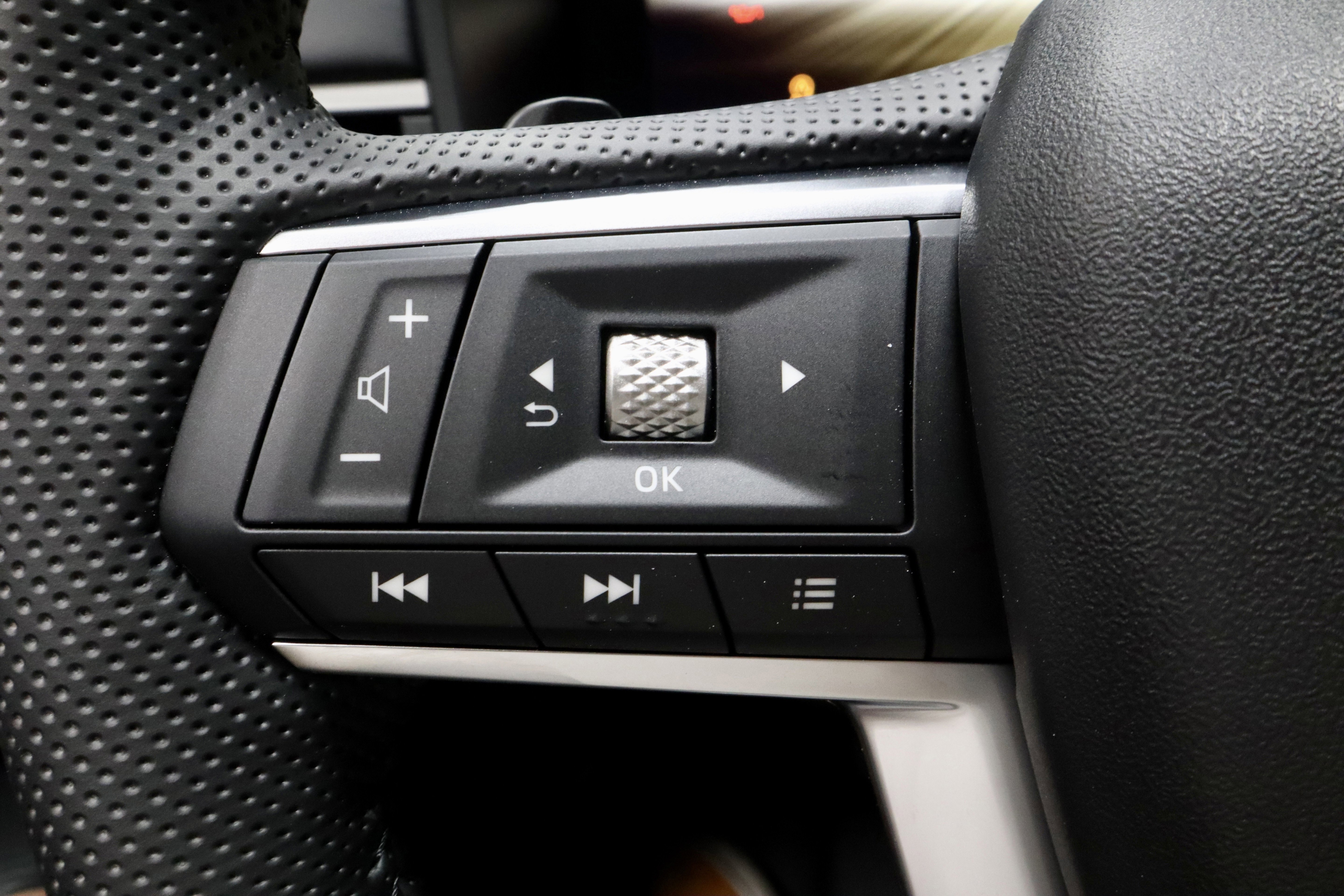 New 2026 Mitsubishi Outlander SE image 19