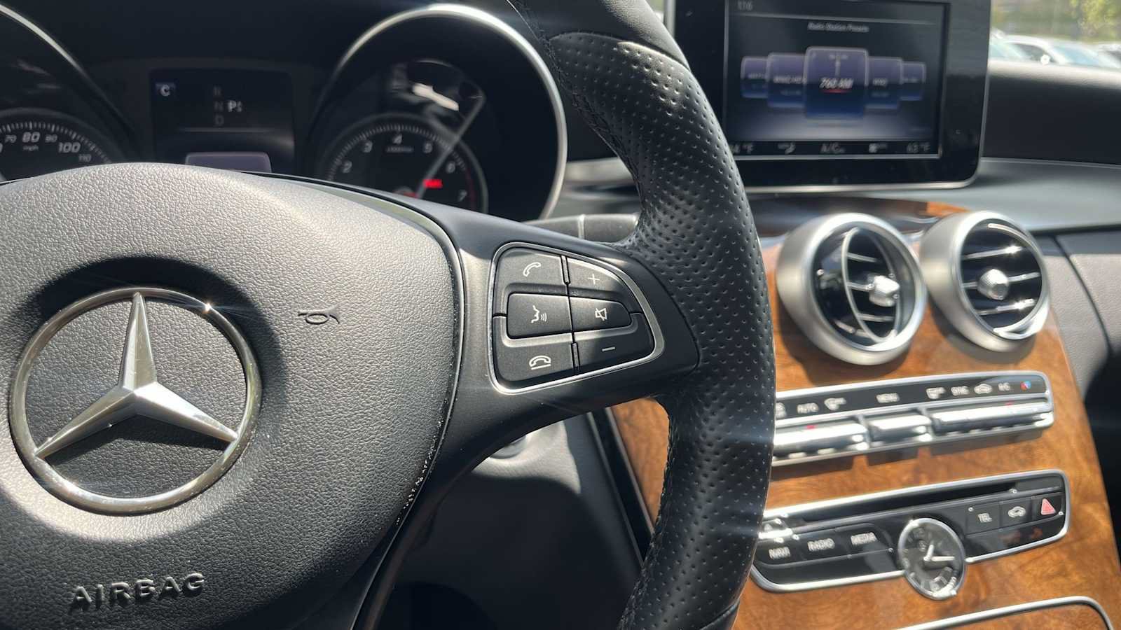 Used 2017 Mercedes-Benz C 300 4MATIC Sedan image 38