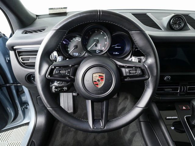 Certified 2023 Porsche Macan AWD image 8