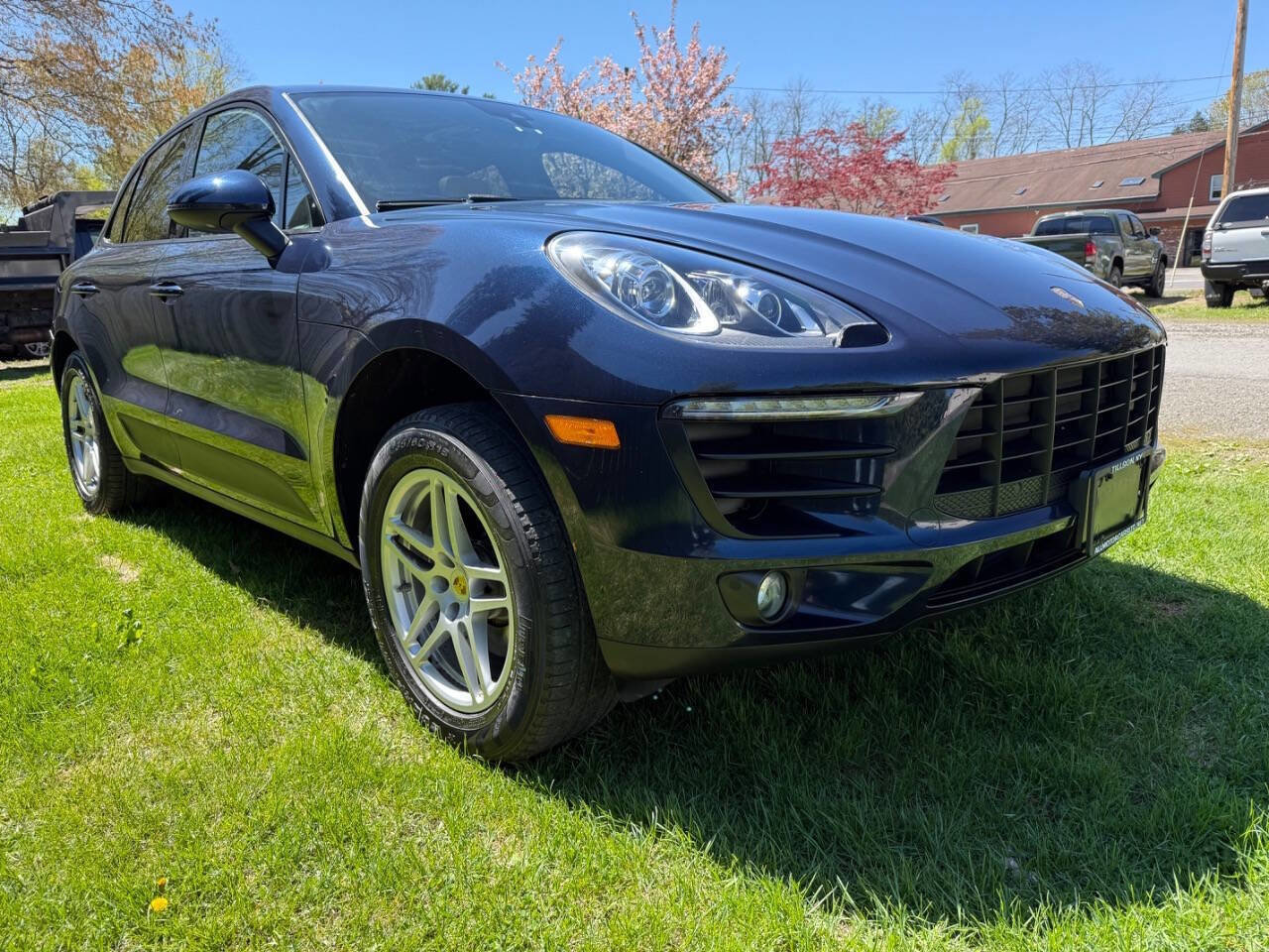 Used 2018 Porsche Macan AWD/4WD image 4