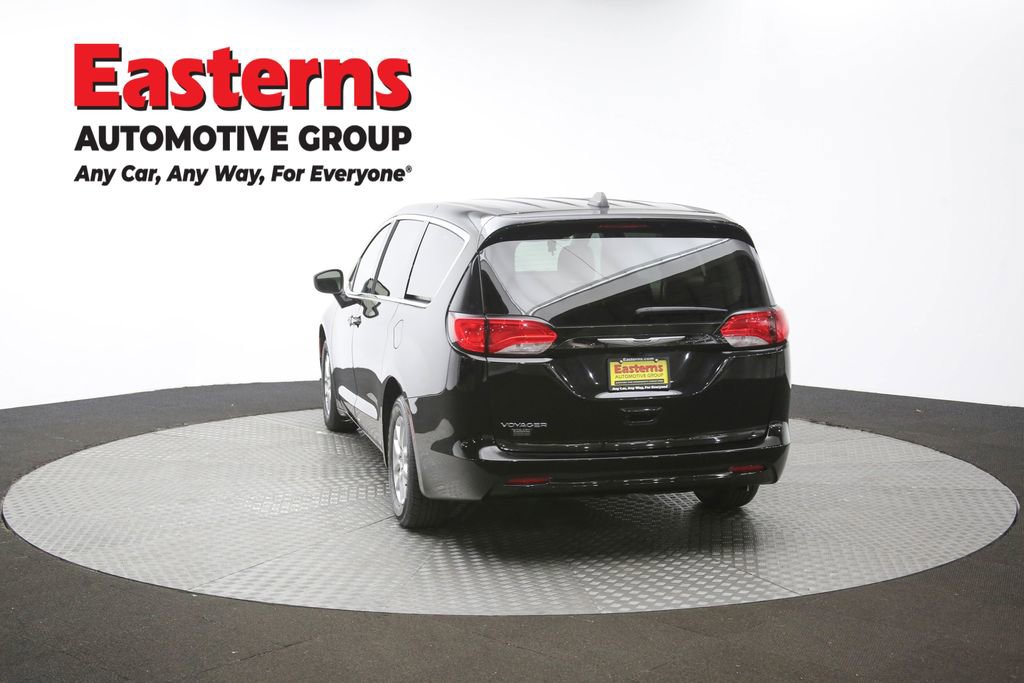 Used 2024 Chrysler Voyager LX image 64
