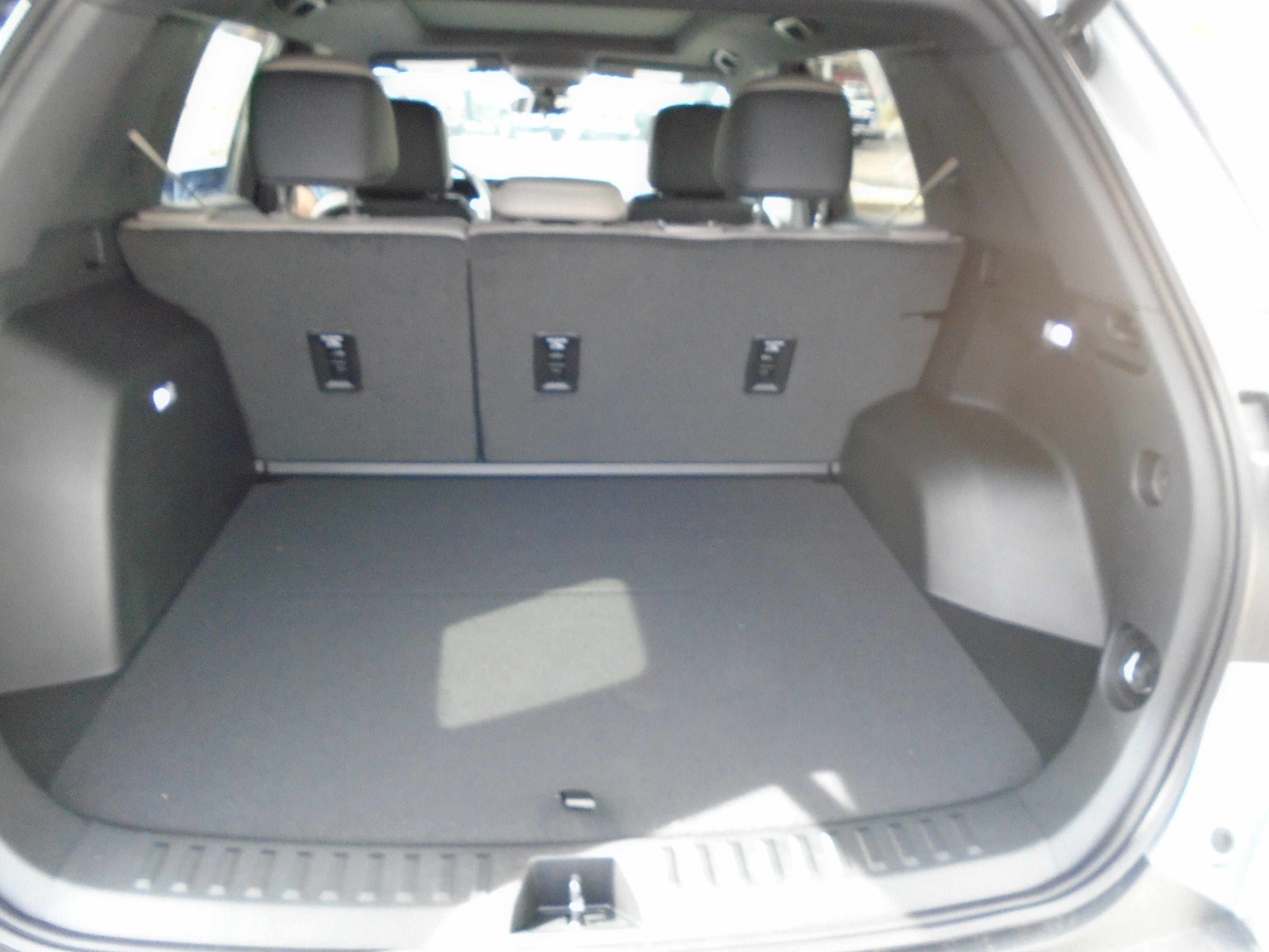 New 2027 GMC Terrain Elevation w/ Elevation Premium Package AWD/4WD image 11