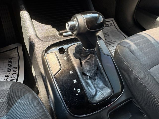 Used 2017 Kia Forte S w/ S Technology Package image 27