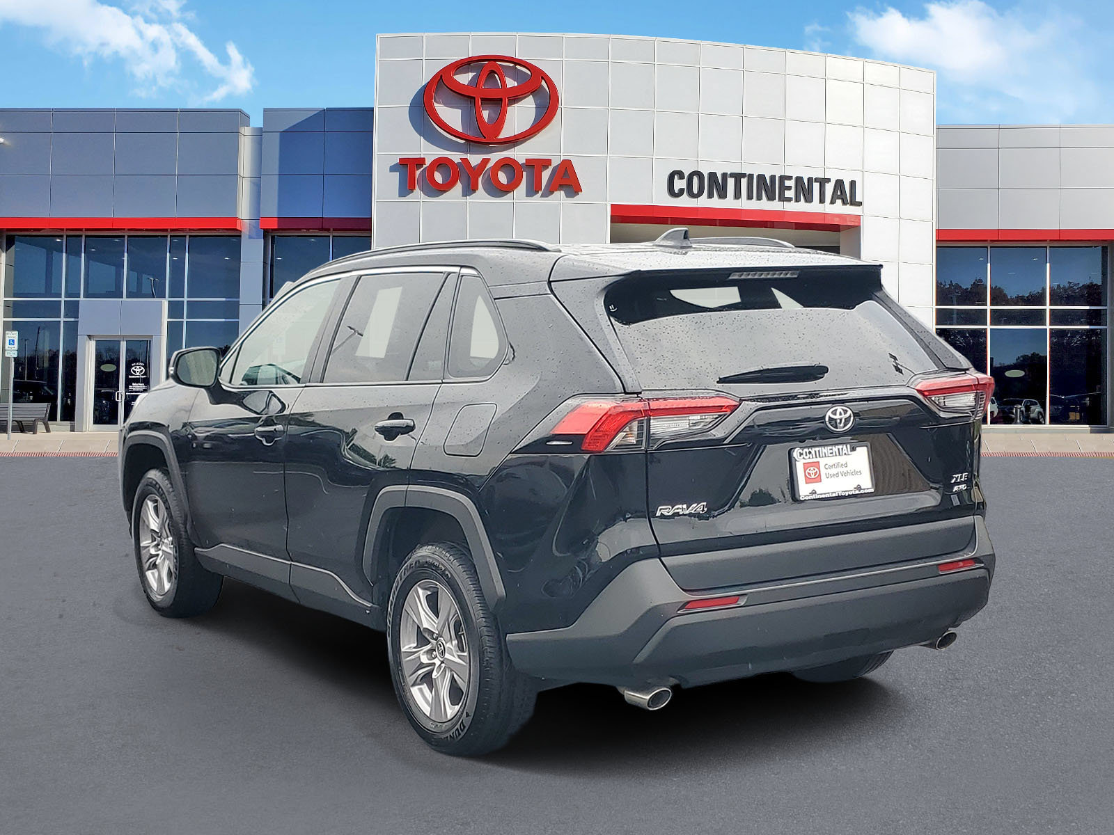 Certified 2025 Toyota RAV4 XLE AWD/4WD image 4
