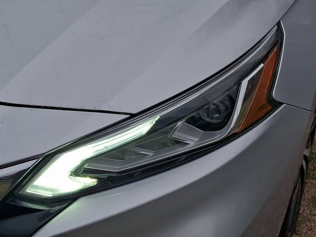 Used 2019 Nissan Altima 2.0 Platinum image 9