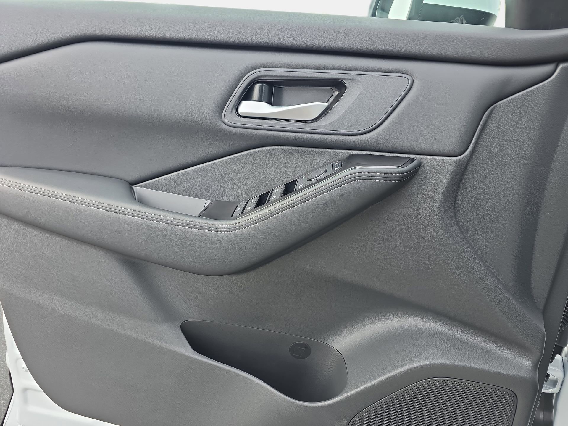 New 2026 Nissan Rogue SV w/ Cold Weather Package image 26