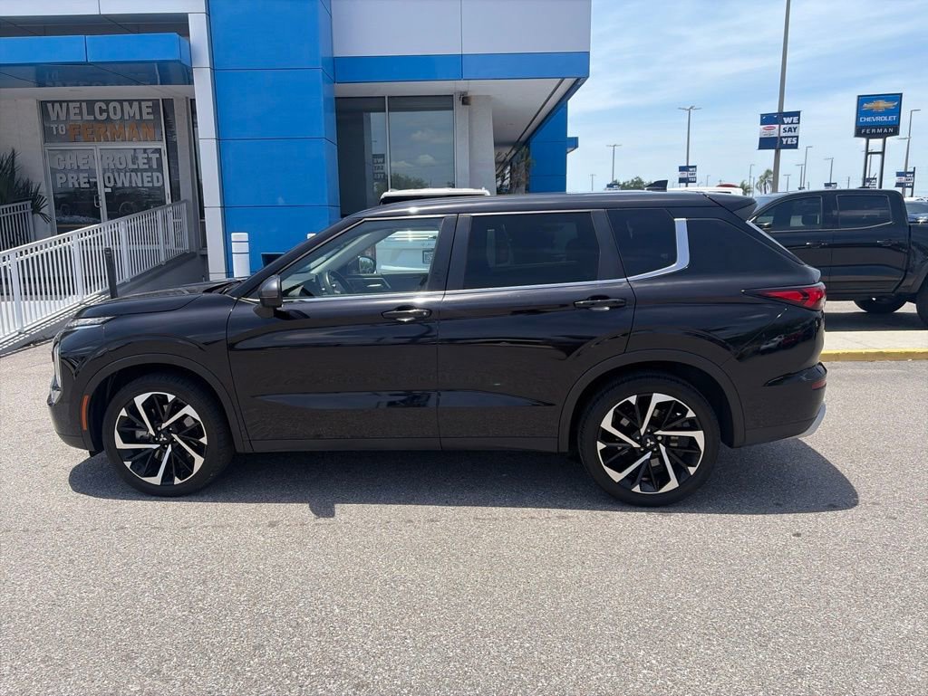 Used 2022 Mitsubishi Outlander SE AWD/4WD image 7