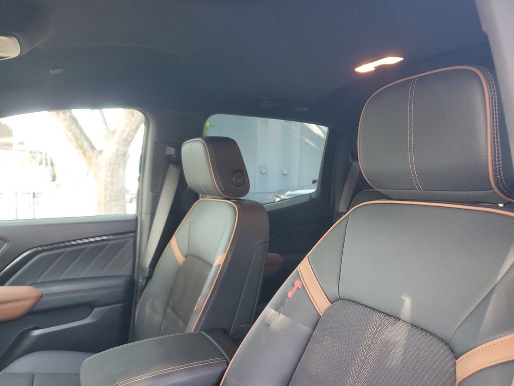 Certified 2024 GMC Canyon AT4 w/ Technology Package AWD/4WD image 21