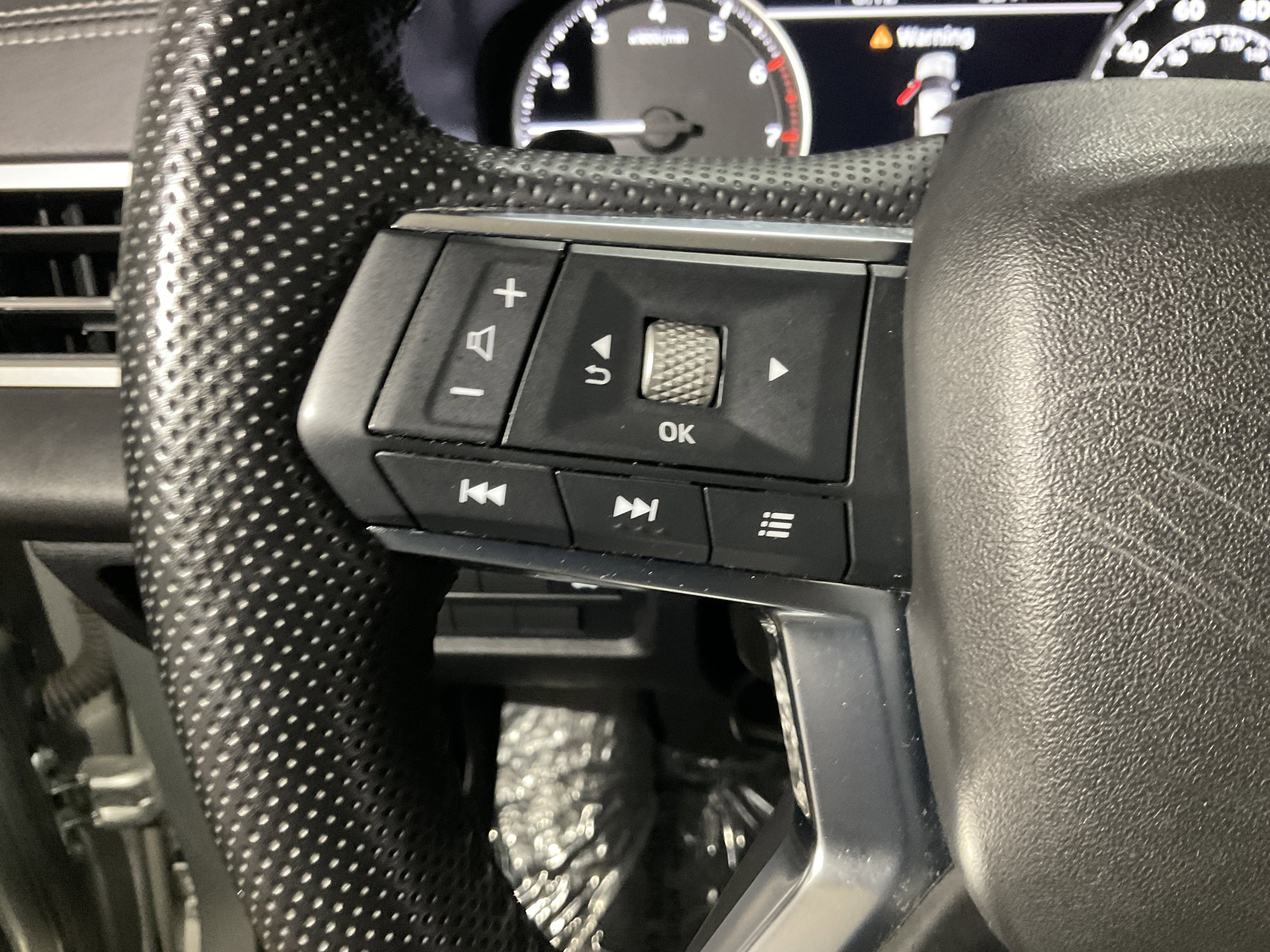 Used 2024 Mitsubishi Outlander Ralliart image 29