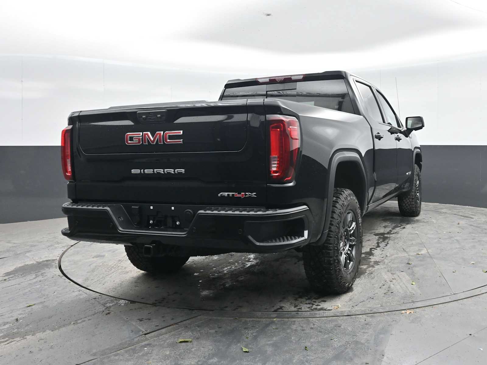 New 2026 GMC Sierra 1500 AT4X AWD/4WD image 9