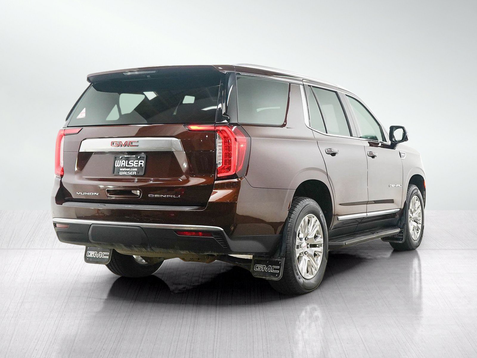 Used 2023 GMC Yukon Denali AWD/4WD image 5