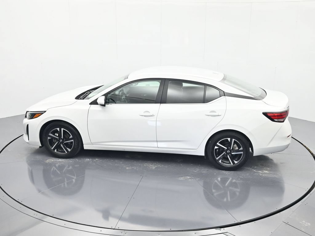 Used 2024 Nissan Sentra SV FWD image 35