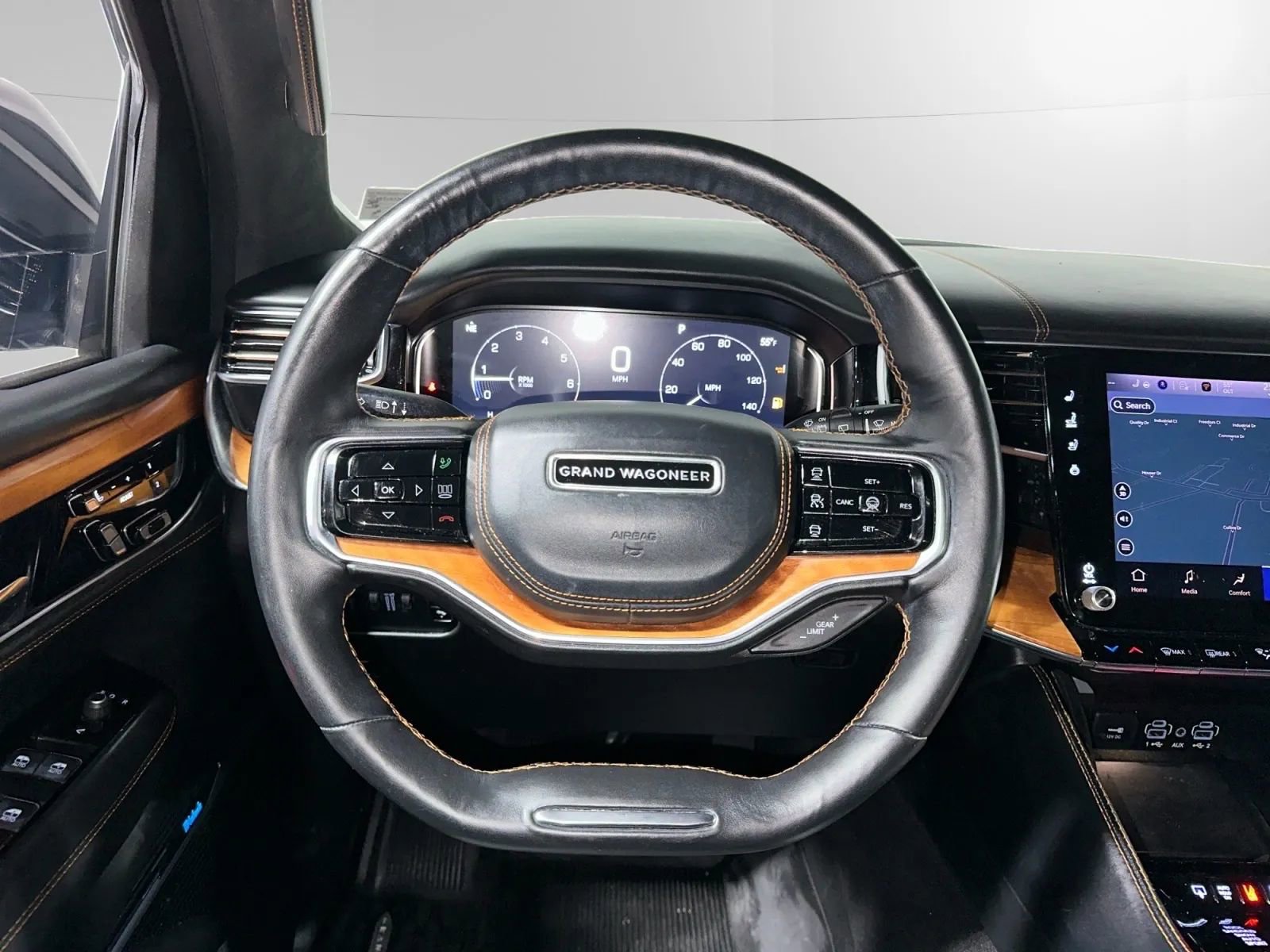 Used 2022 Jeep Grand Wagoneer Series III image 14