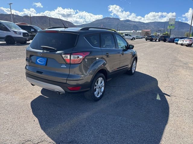 Used 2018 Ford Escape SE image 5