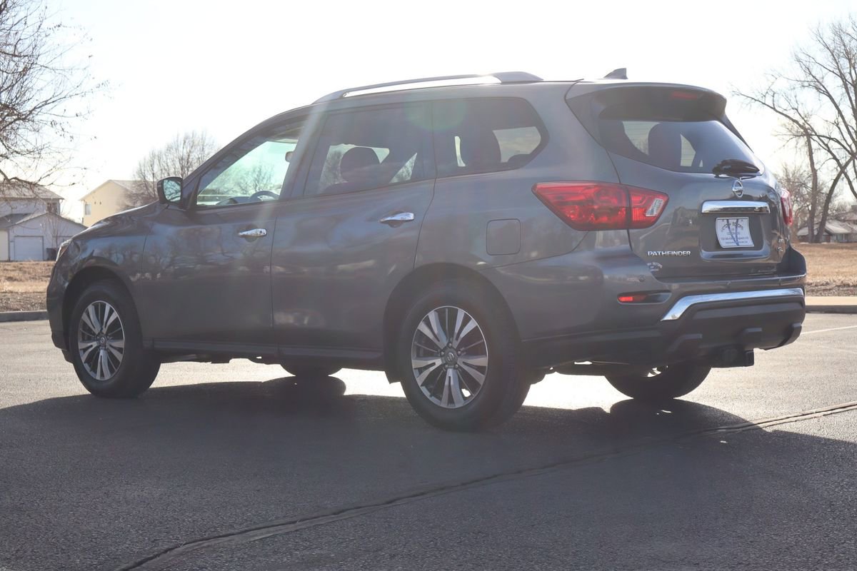 Used 2019 Nissan Pathfinder SL AWD/4WD image 7
