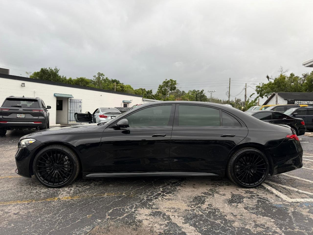 Used 2022 Mercedes-Benz S 580 4MATIC Sedan image 5