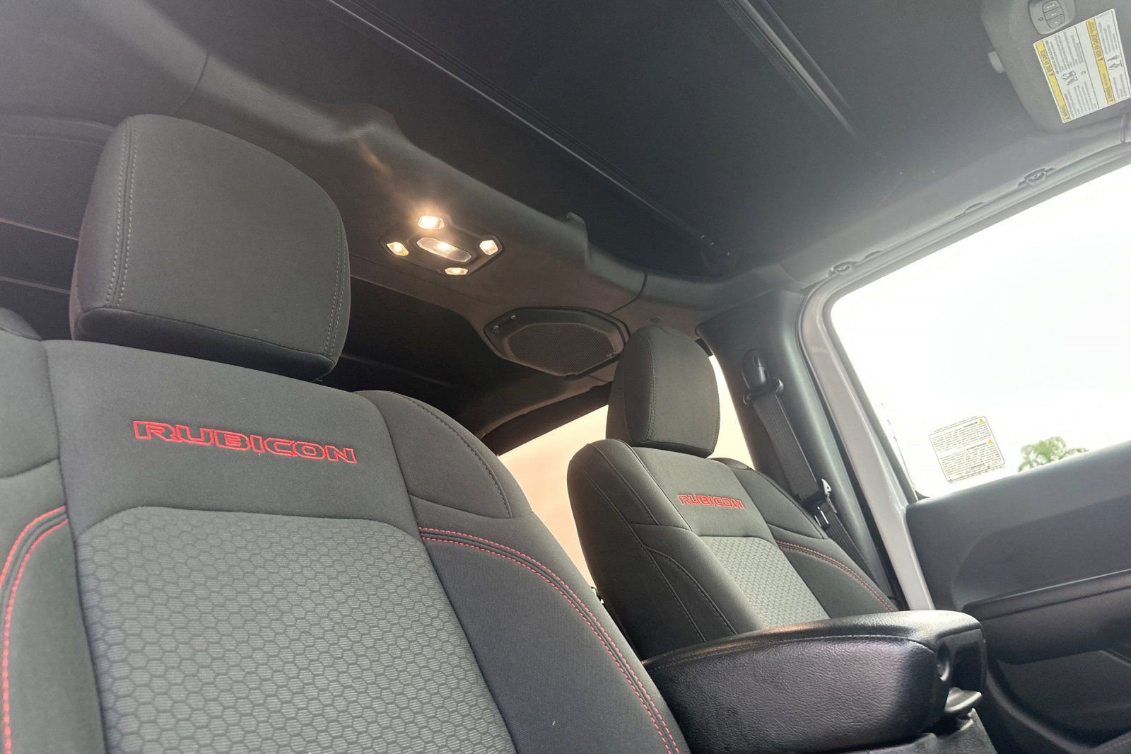 Used 2021 Jeep Wrangler Rubicon image 17