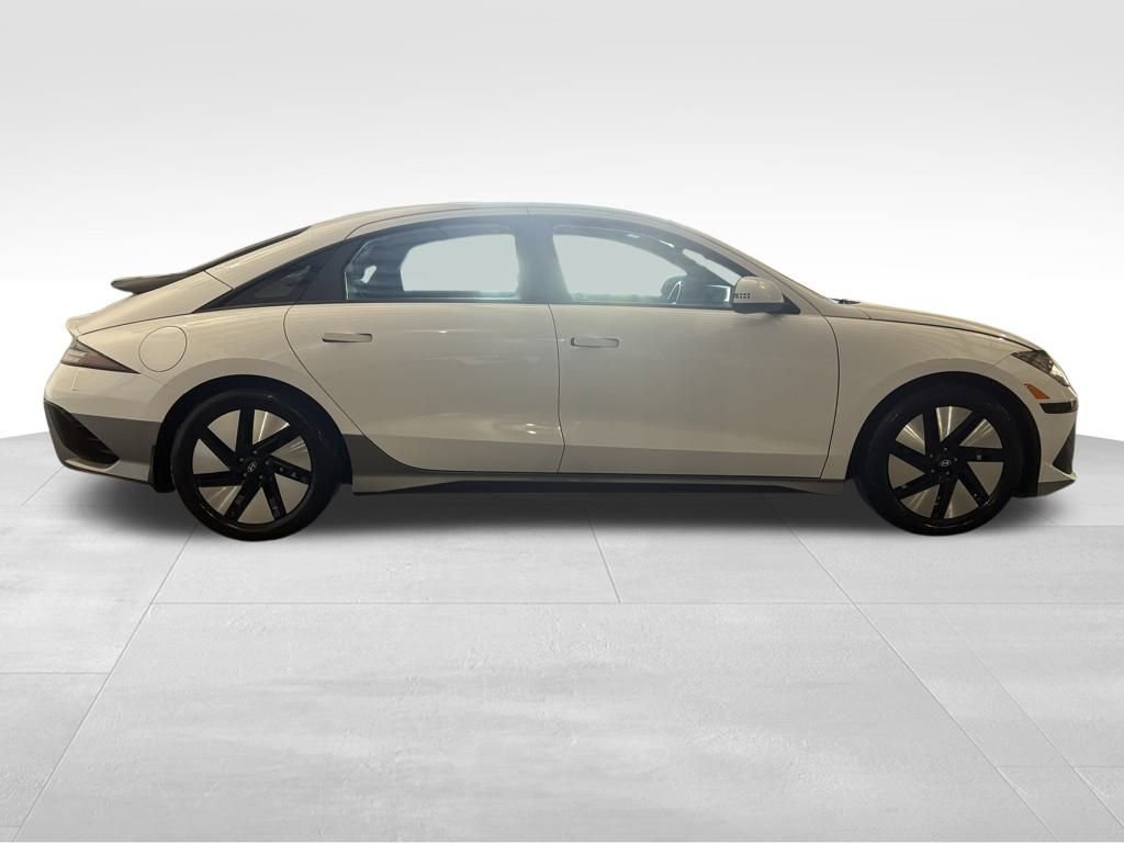 Used 2024 Hyundai Ioniq 6 SE image 6