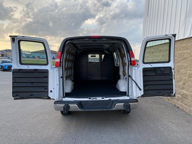 Certified 2023 Chevrolet Express 2500 w/ Driver Convenience Package image 9
