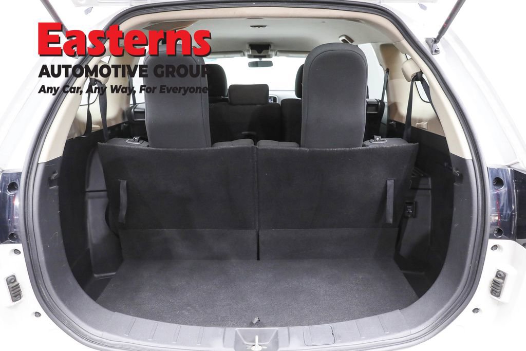 Used 2020 Mitsubishi Outlander ES image 9