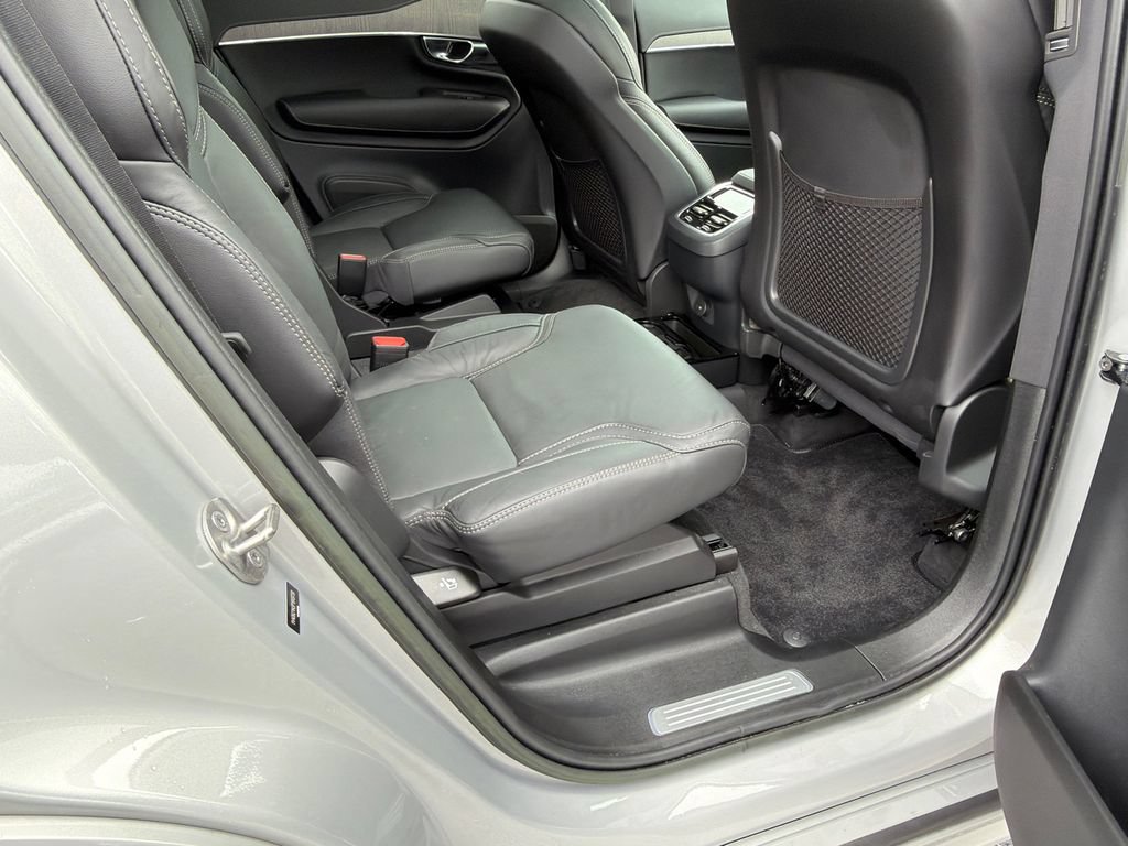 Used 2023 Volvo XC90 B6 Ultimate w/ Protection Package Premier AWD/4WD image 15