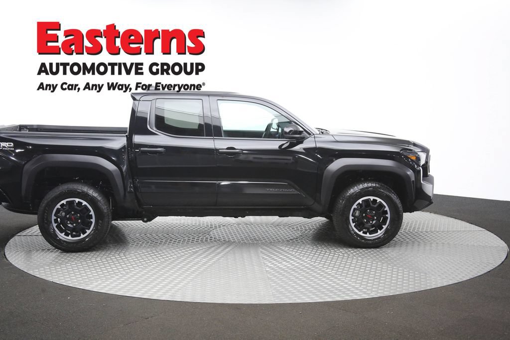 Used 2025 Toyota Tacoma TRD Off-Road AWD/4WD image 43