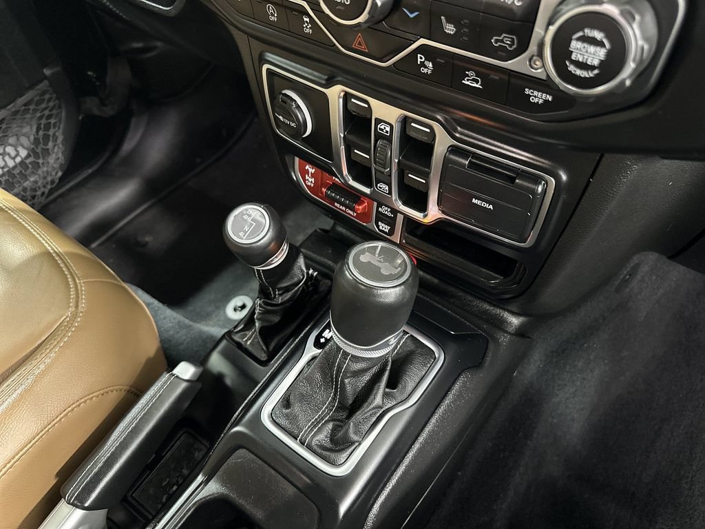 Used 2021 Jeep Wrangler Unlimited Rubicon w/ Safety Group AWD/4WD image 21