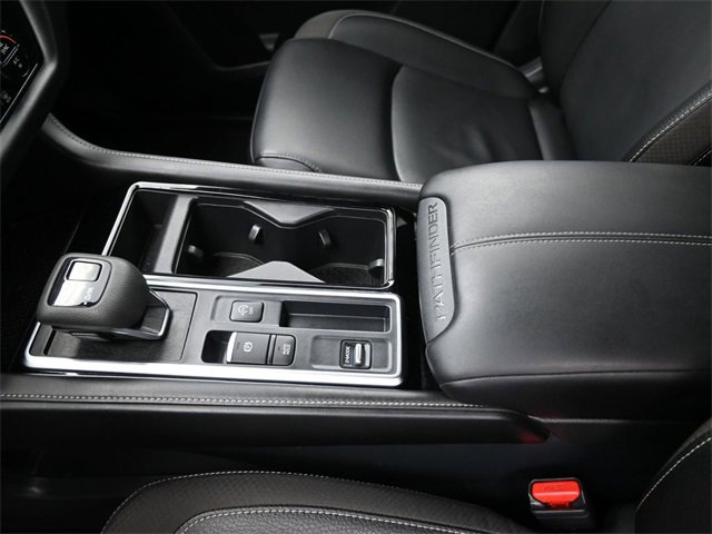 Used 2024 Nissan Pathfinder SL image 20