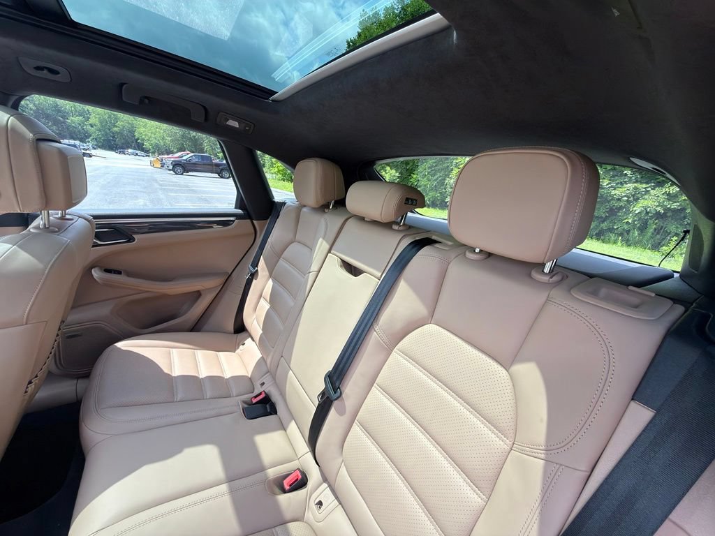 Used 2022 Porsche Macan GTS AWD/4WD image 22