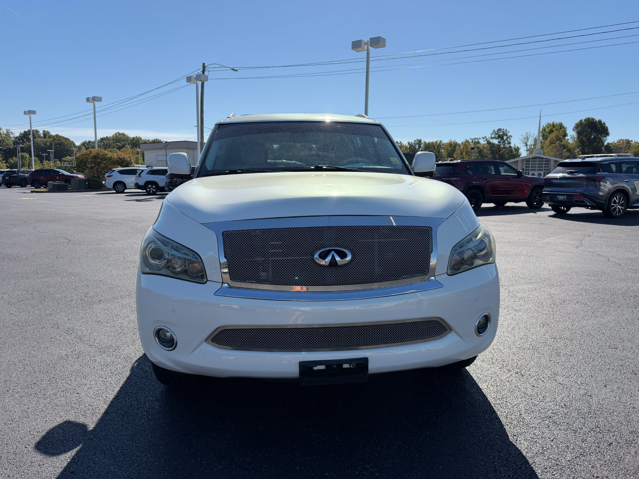 Used 2013 INFINITI QX56 4WD w/ Theater Pkg image 2
