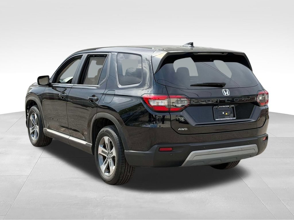 Used 2025 Honda Pilot EX-L image 7
