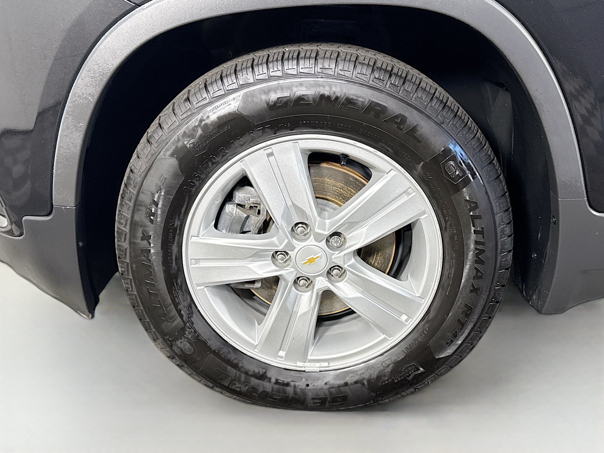Used 2021 Chevrolet Trax LS w/ Tint and Cruise Package FWD image 37