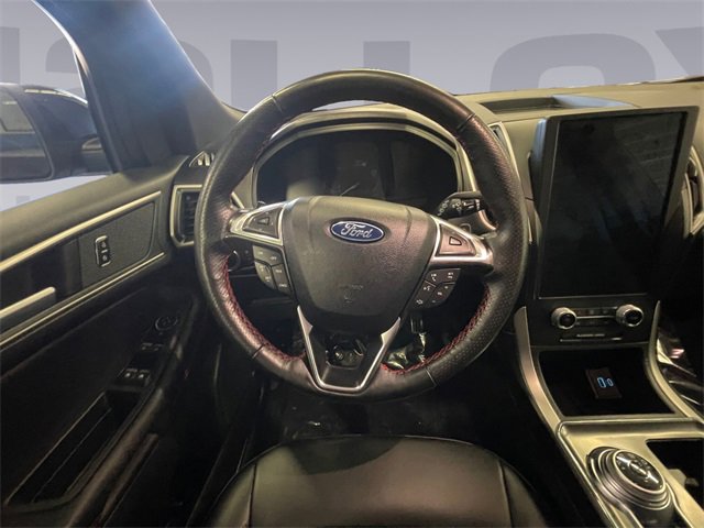 Used 2024 Ford Edge ST-Line w/ Class II Trailer Tow Package image 13
