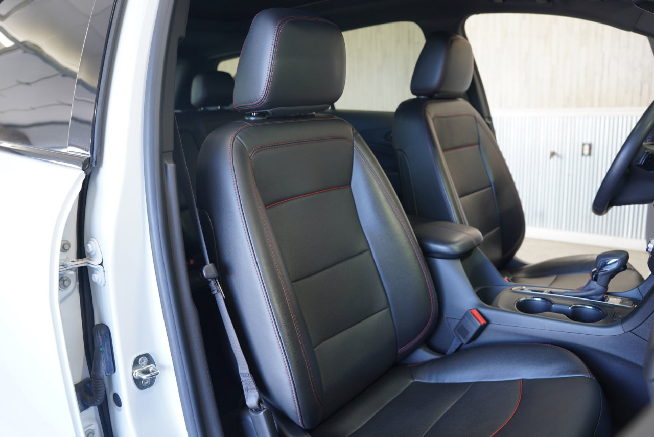 Used 2022 Chevrolet Equinox RS w/ RS Leather Package image 28